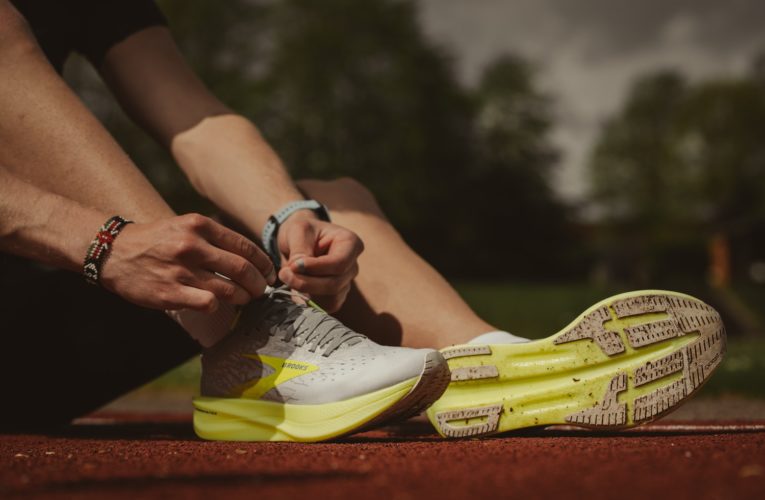 Hurst: Reduce Pain from Muscle Strain or Injury Faster with Curewave Laser